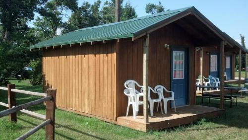 4 person cabins